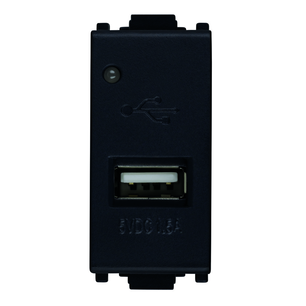 TOMA CARGADOR USB 1.5A 1 MOD